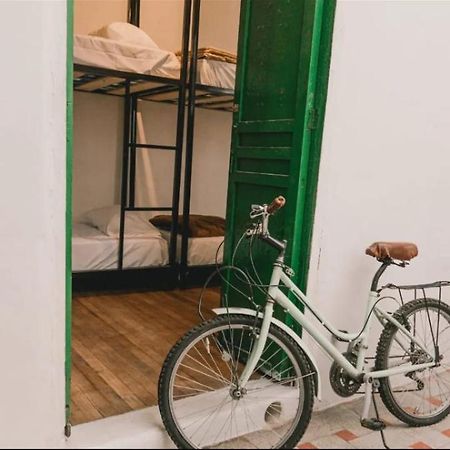 Wild Monkey Hostel Cuenca Exterior photo