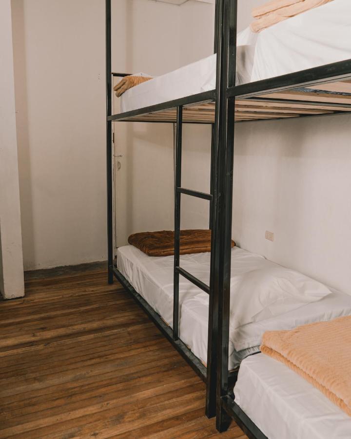 Wild Monkey Hostel Cuenca Exterior photo